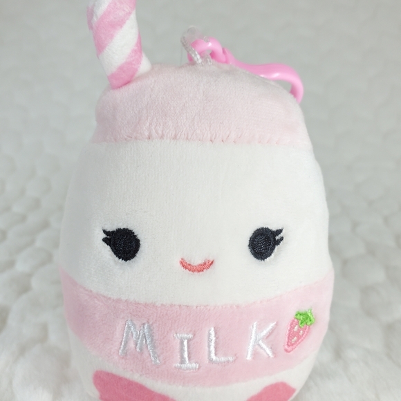 Amelie Squishmallows Clips Strawberry Milk Pink and White Plush Collectible - Picture 7 of 7